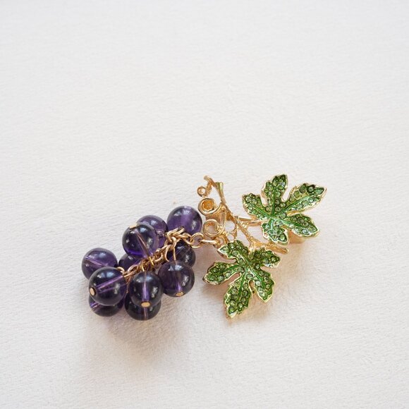 Vintage Style Enameled Crystal Beads Grape Brooch - Picture 5 of 5